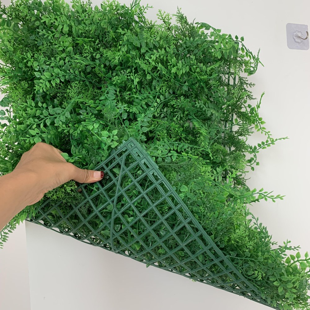 Стена из искусственной зелени