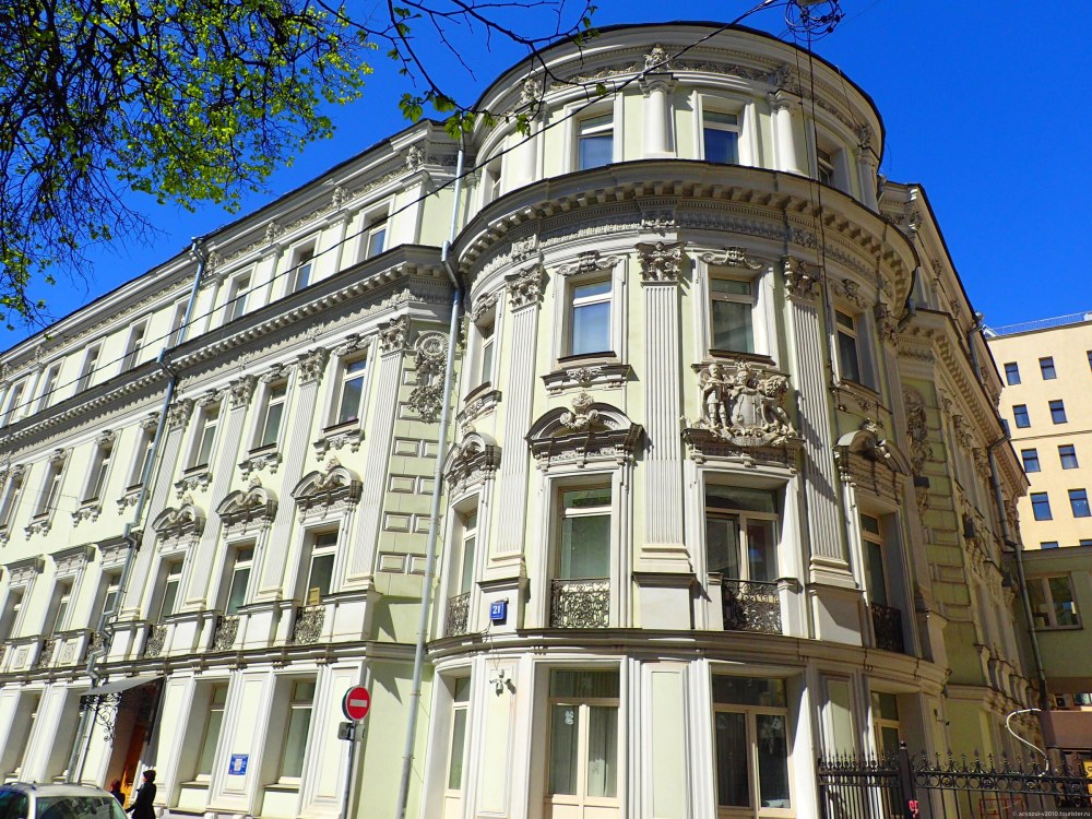 Брюсов переулок
