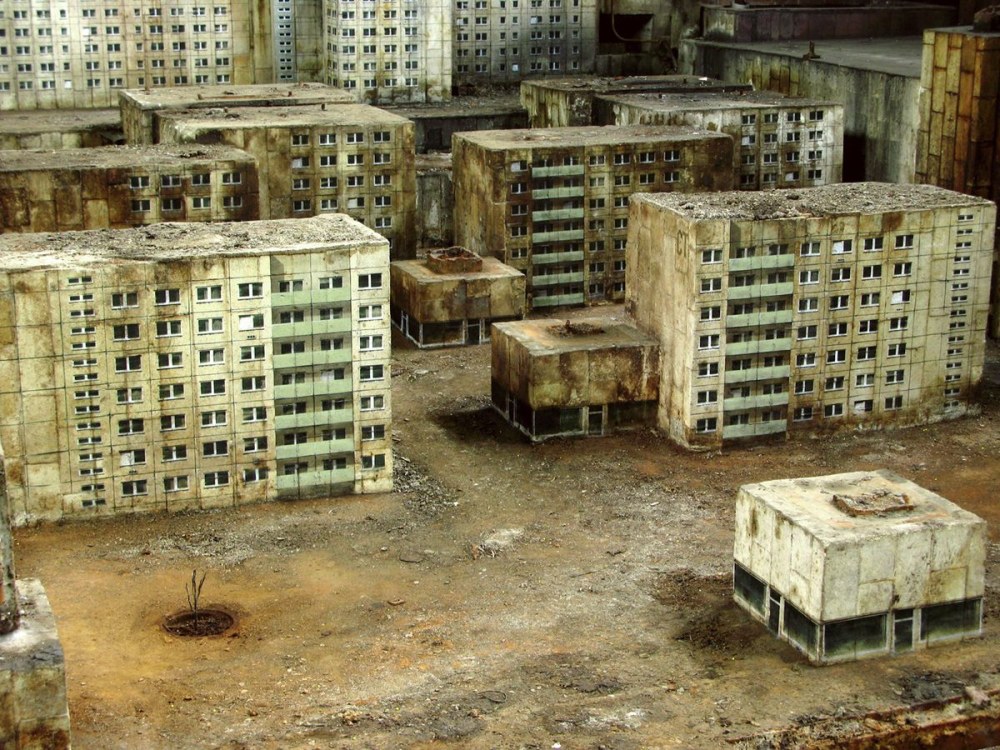Заброшенный город, Evol