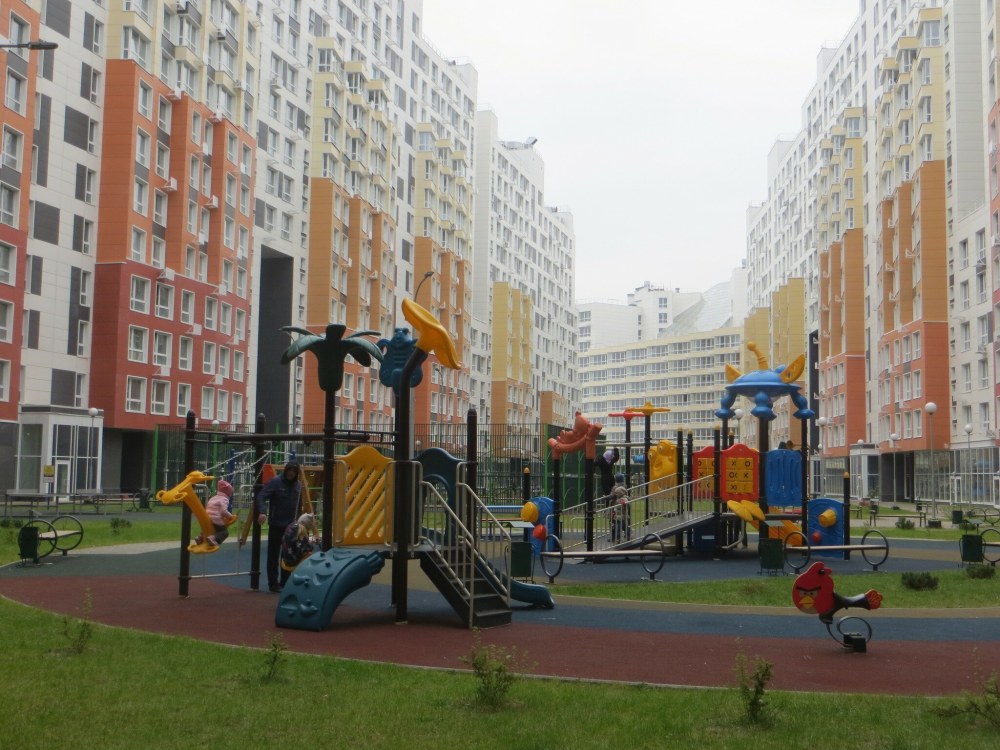 ЖК парад планет Королев детская площадка