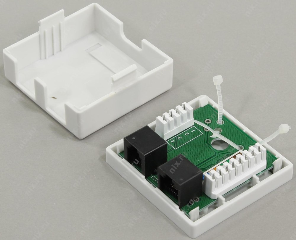 Розетка 5bites ly-sb09