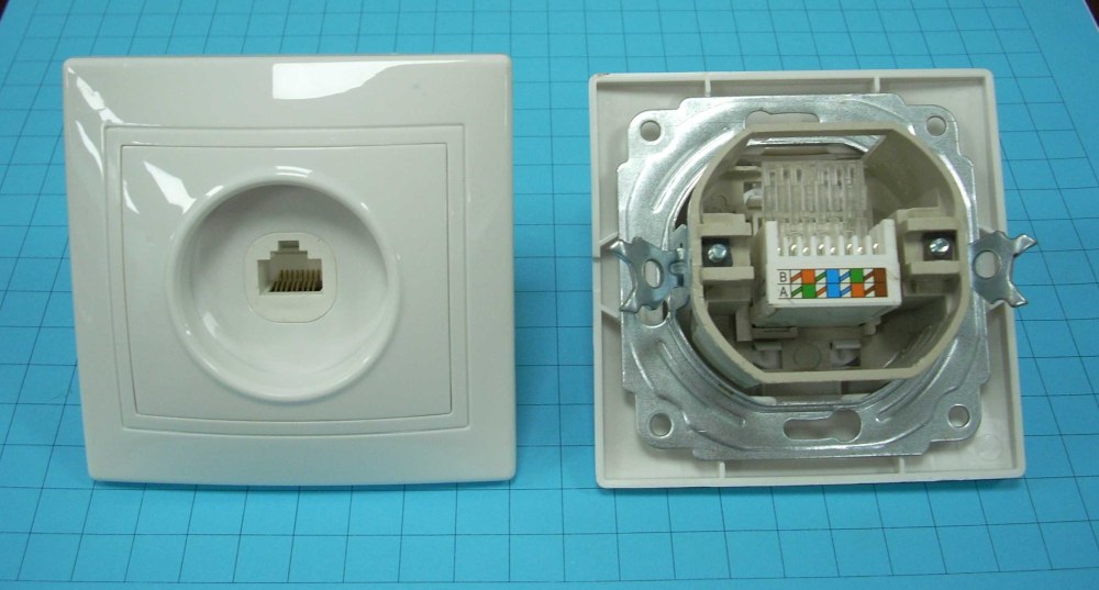 Розетка компьютерная rj45 белая Таймыр TDM(sq1814-0021)