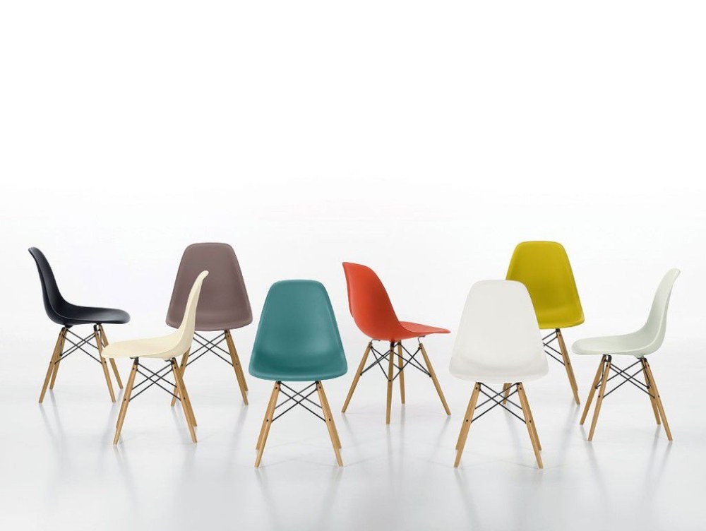 Eames Plastic Chair (Vitra)