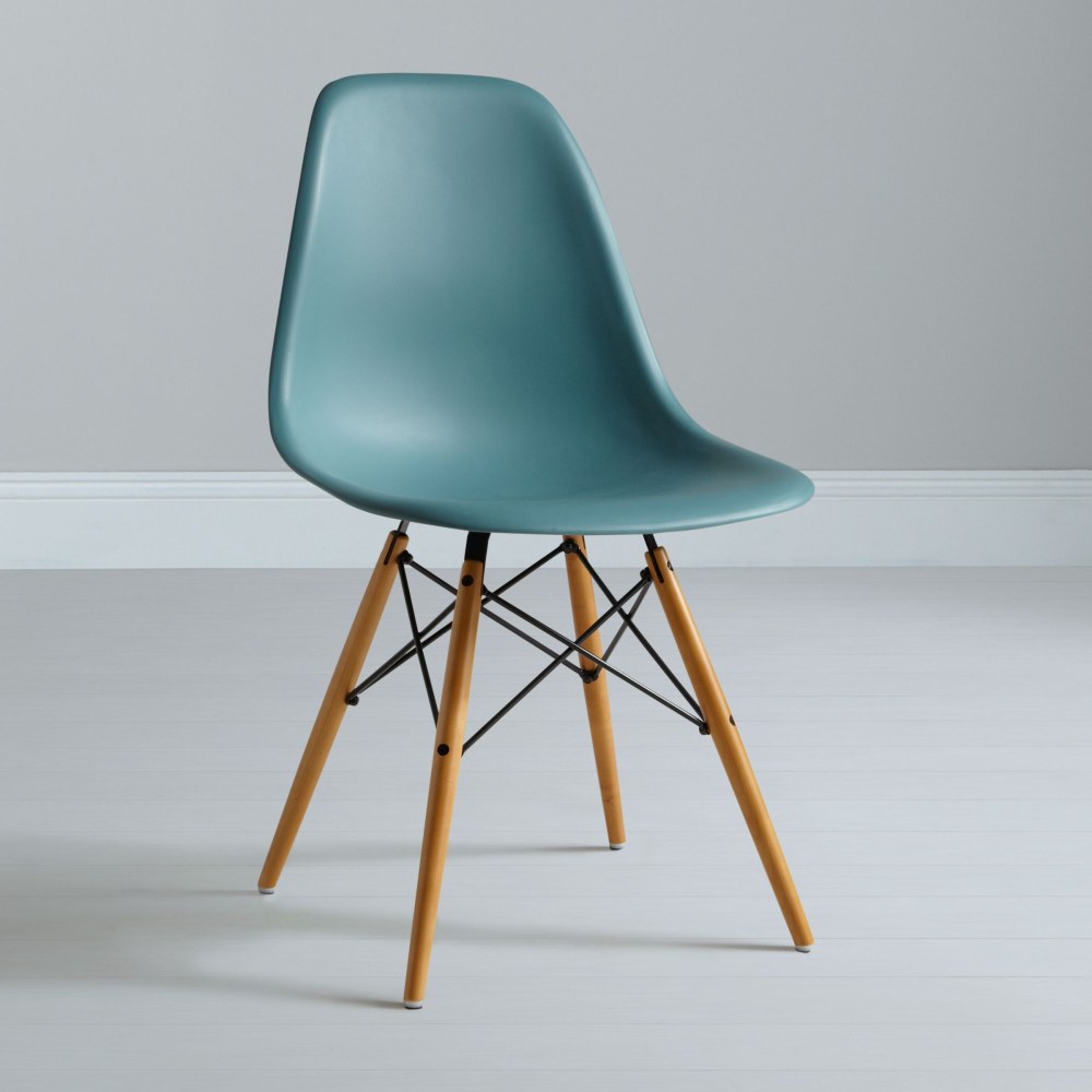 Кресло Eames DSW