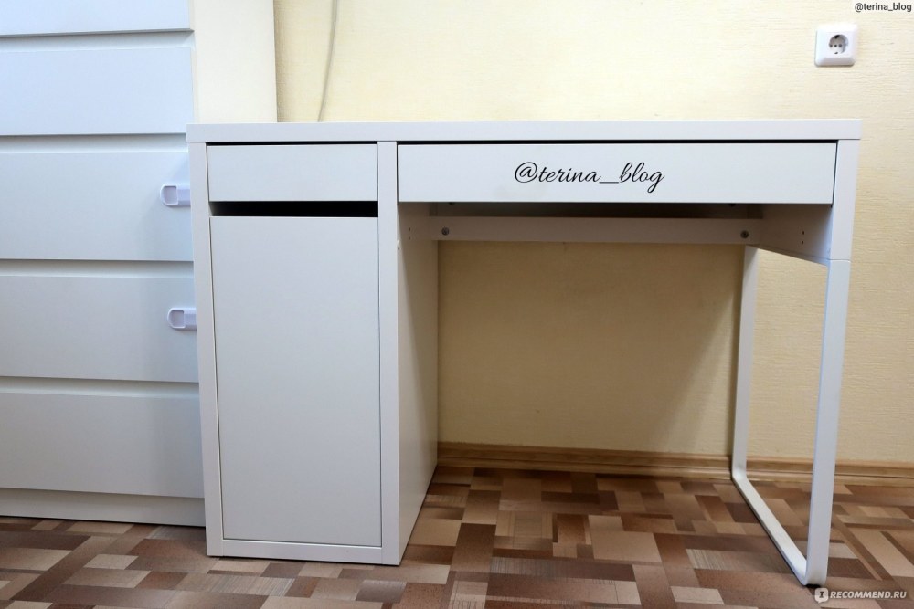 Письменный стол ikea микке 603.739.21/803.739.20