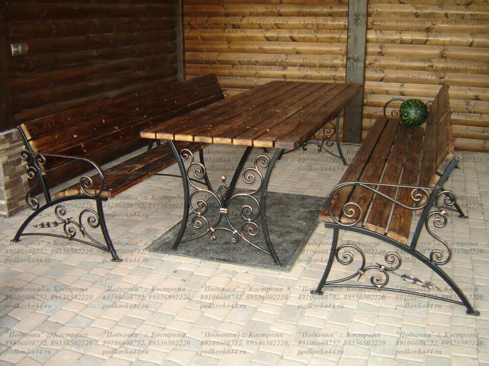 Стол кованый для дачи