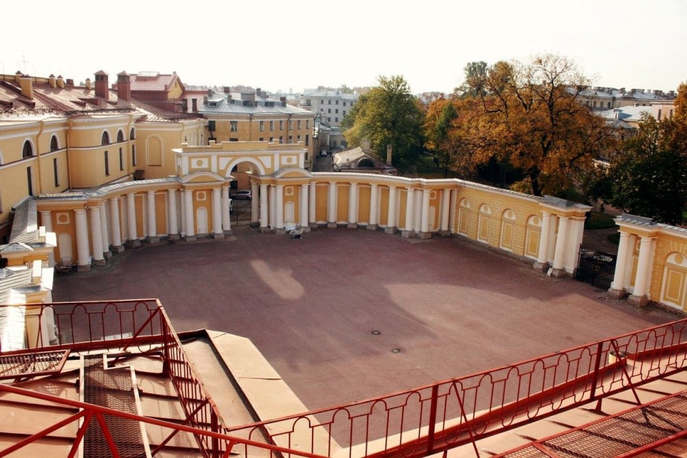 Двор Юсуповского дворца