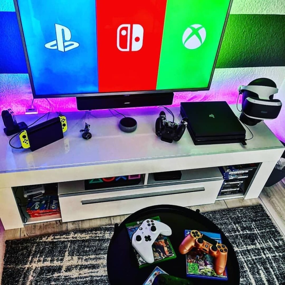 Игроваяя комната с плейстейшеном