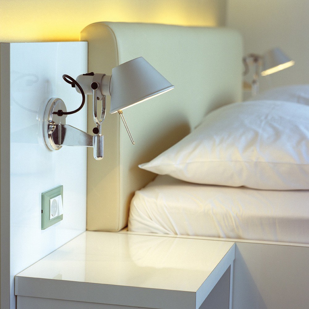 Настенный светильник Artemide Tolomeo