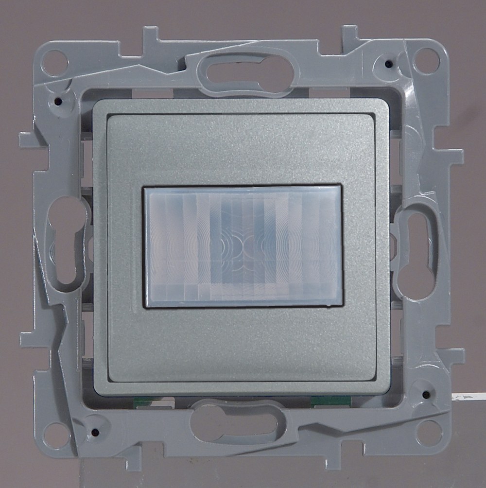 Датчик движения Legrand 752172