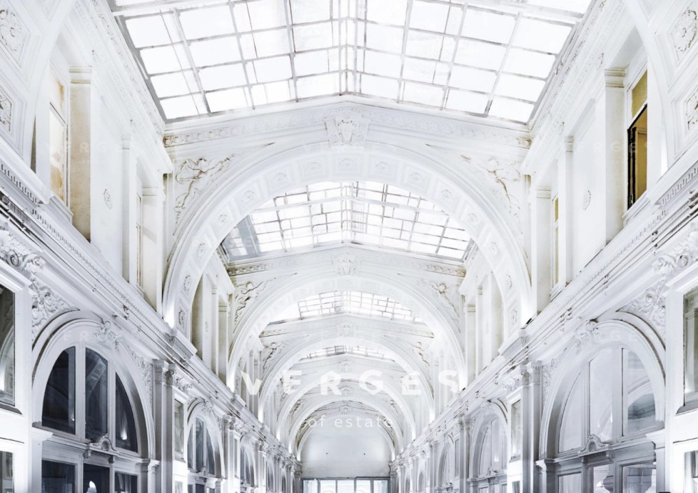 Кузнецкий мост 12 by Lalique