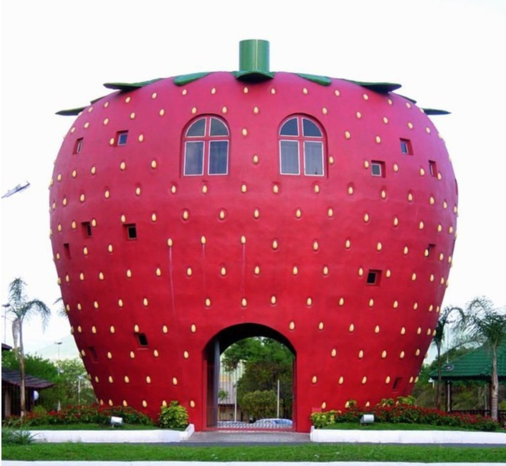 Странный дом (weird House). Альпы.