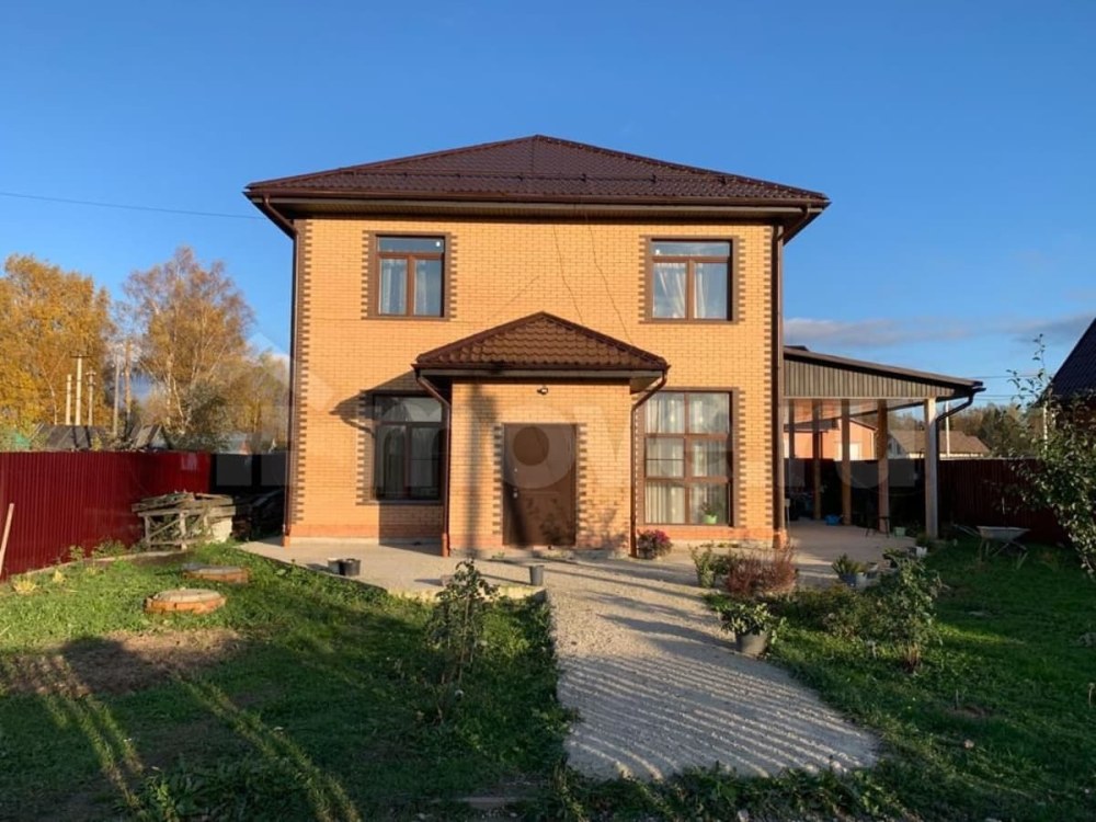 Дом 250 кв.м на 10 сотках