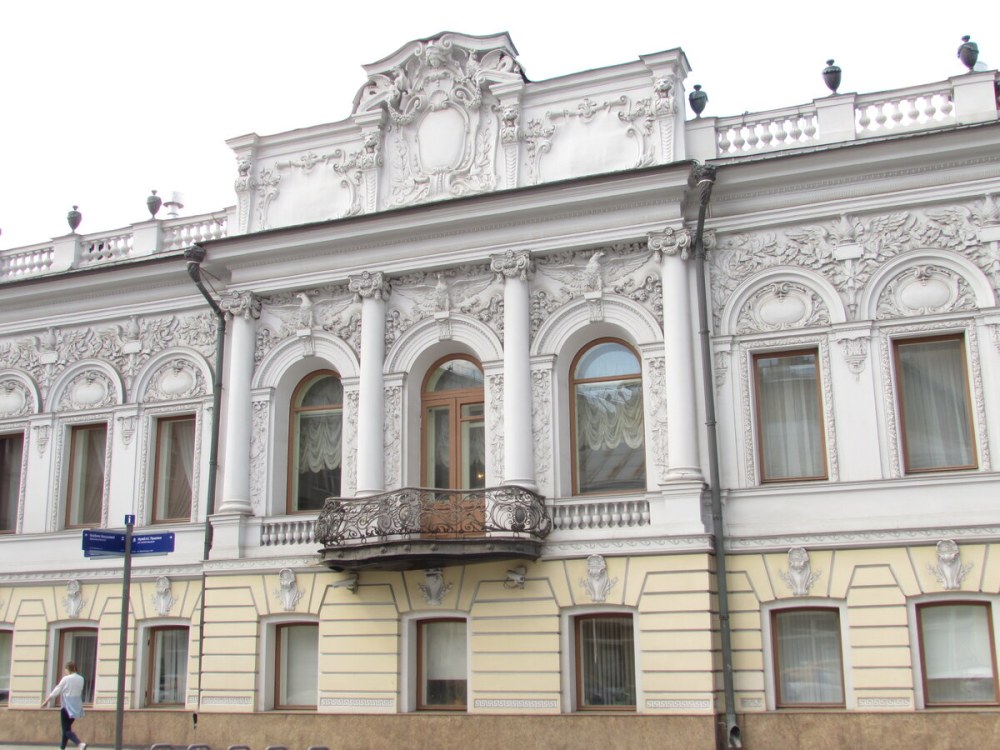 Дом Ушкова на Пречистенке в Москве