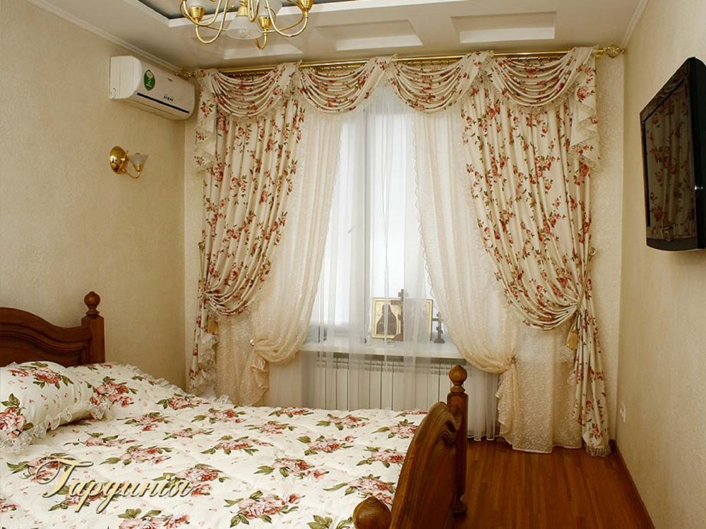 Красивые занавески в спальню