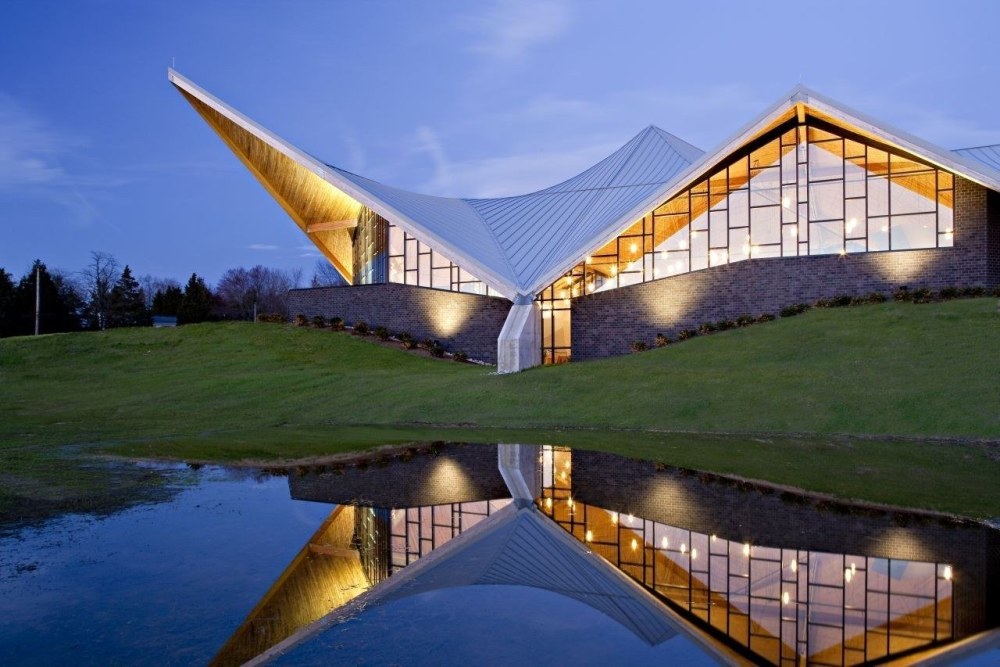 Церковь Святого Алоизия / Erdy MCHENRY Architecture