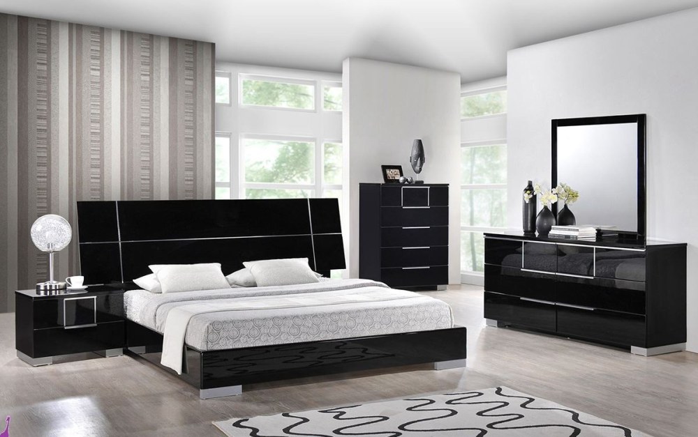 Спальный гарнитур Panda White Polywood
