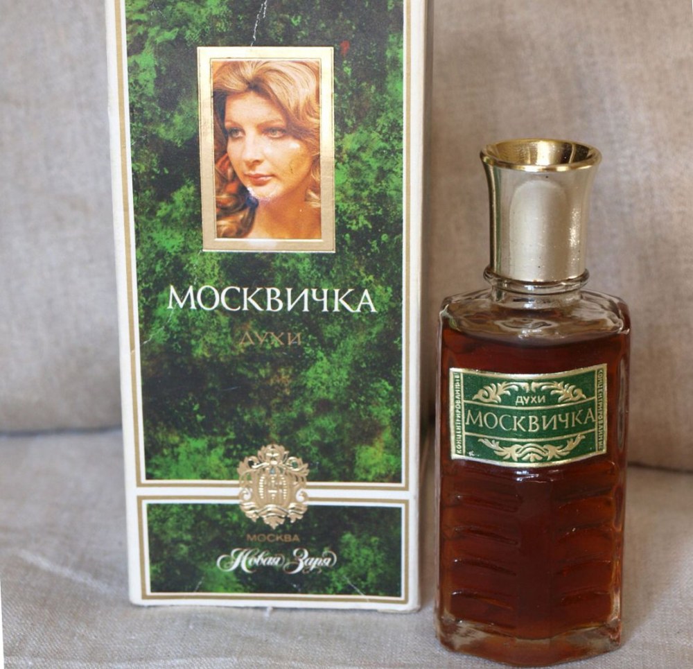 Духи москвичка новая Заря 80г