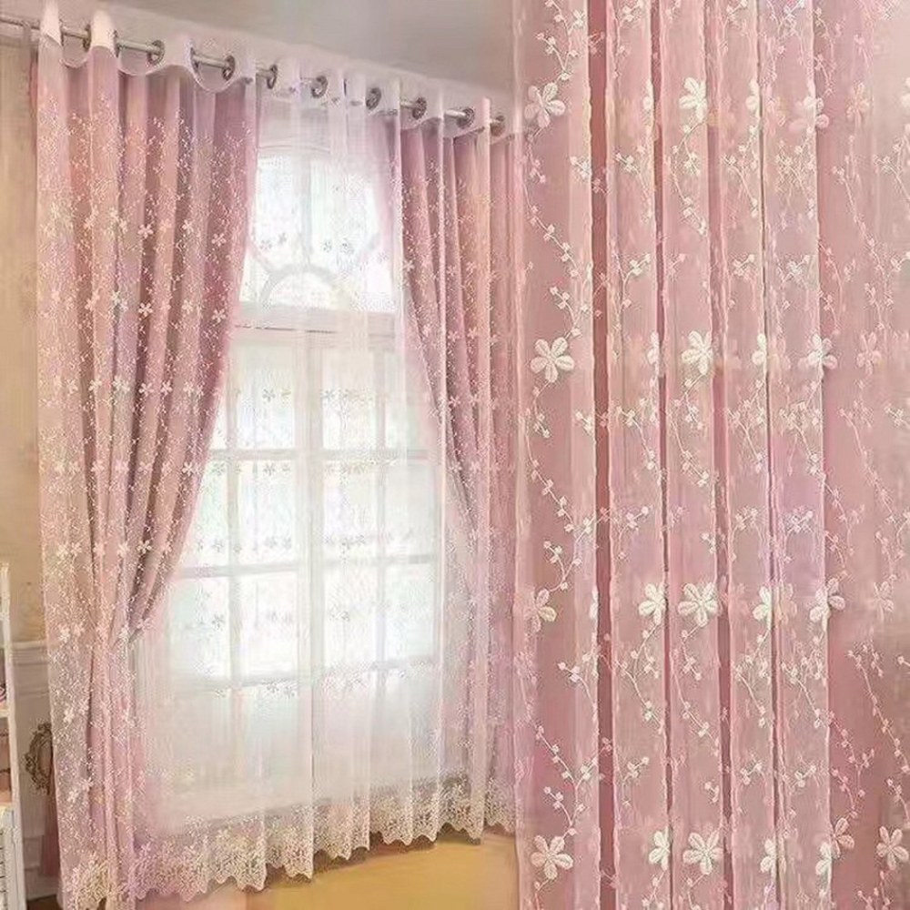 Тюль с розовым оттенком