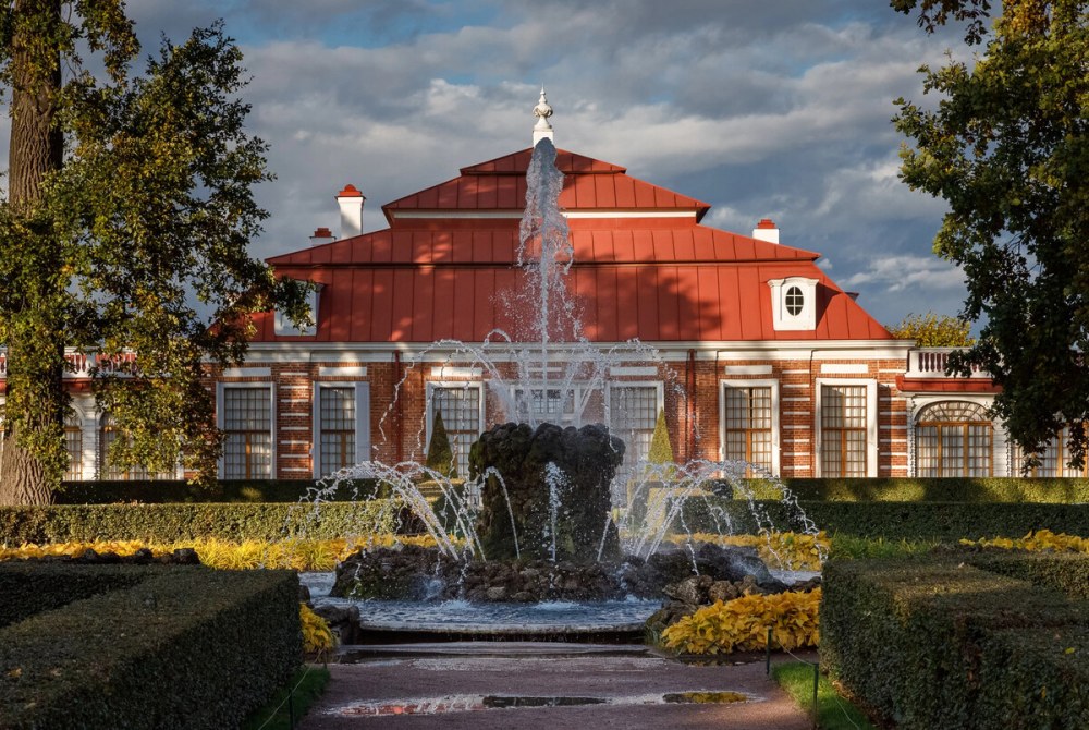 Петергоф завтра
