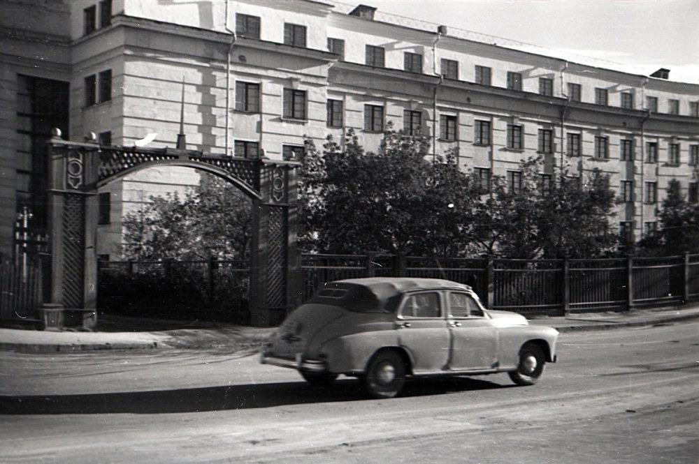 Октябрь 1955