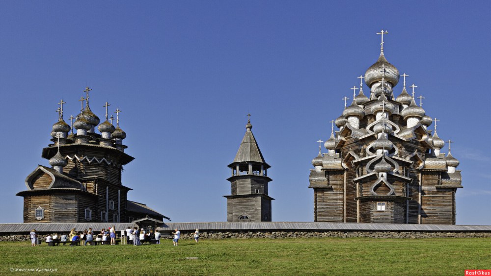 Архитектурный ансамбль Кижского погоста (Карелия)