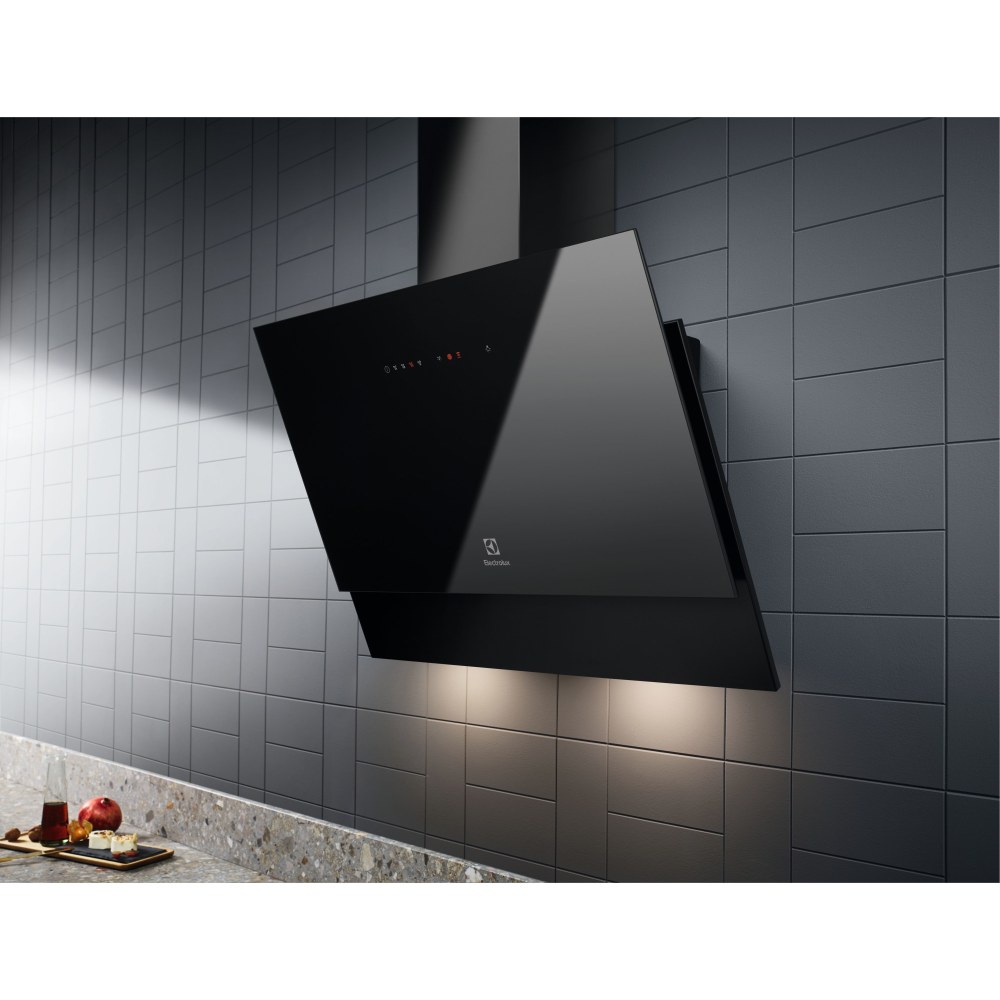 Вытяжка Electrolux lfv616w