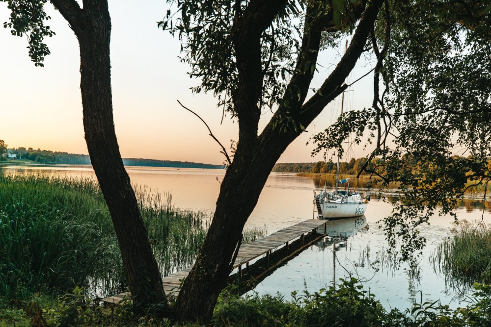 Глэмпинг белый берег