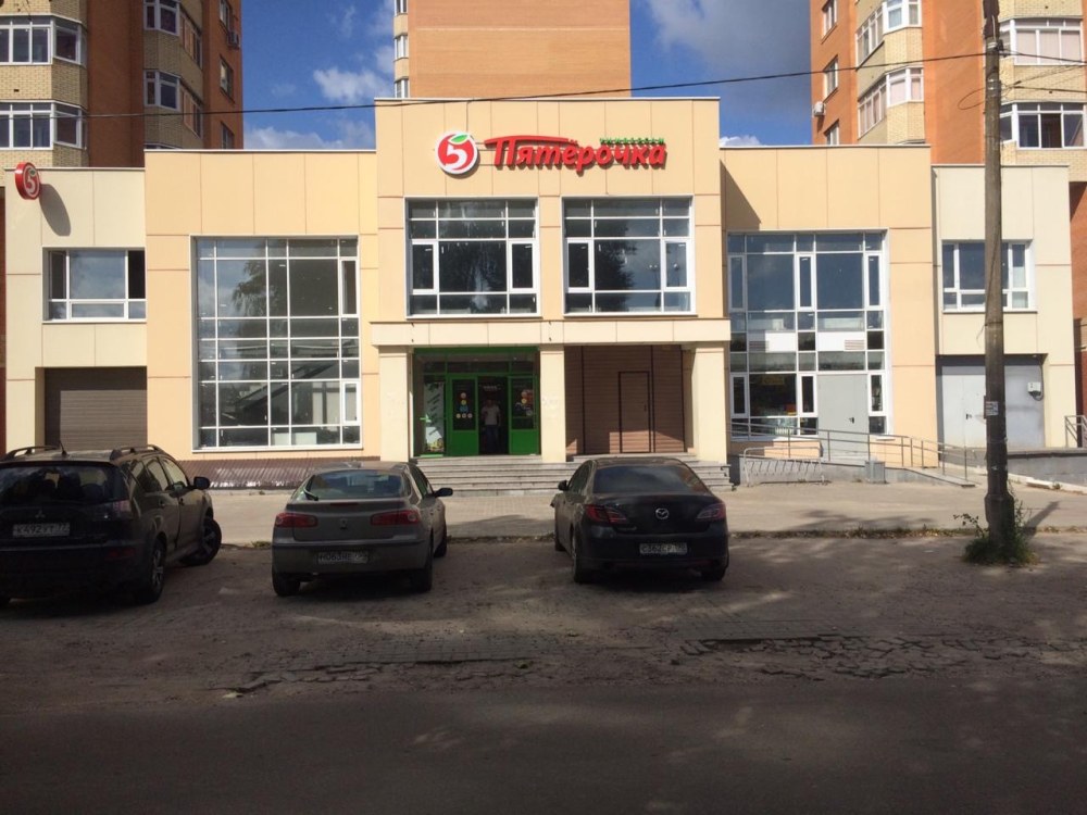 Здание в Луховицах