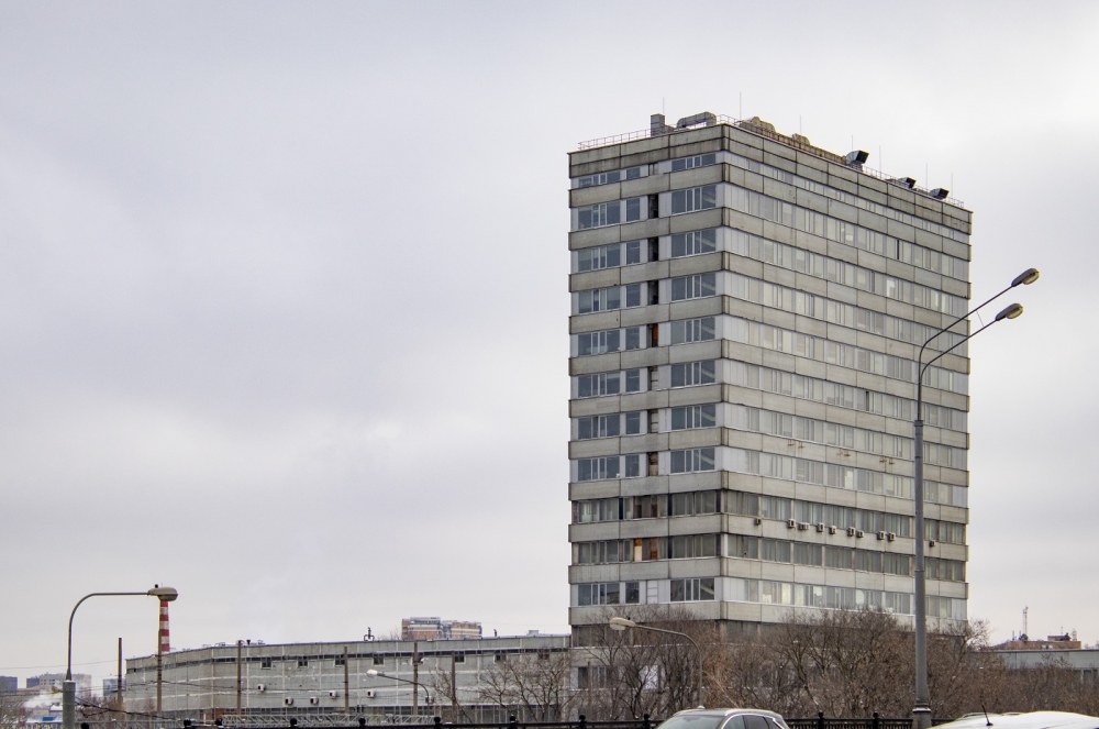 Изба небоскреб
