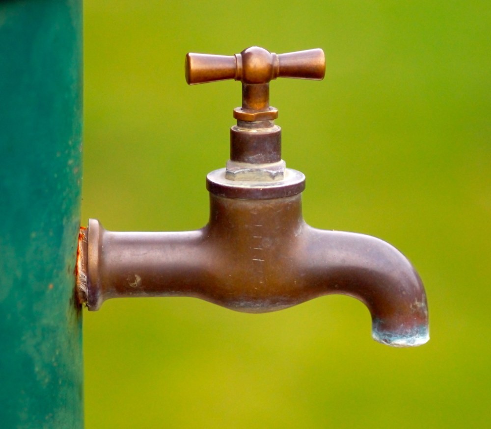 Смеситель водопроводный