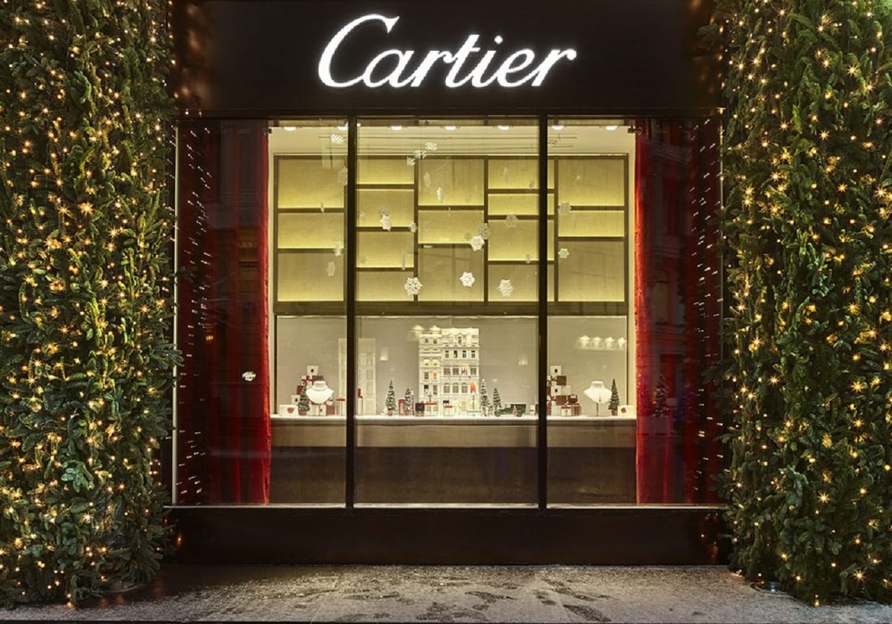 Витрина Cartier