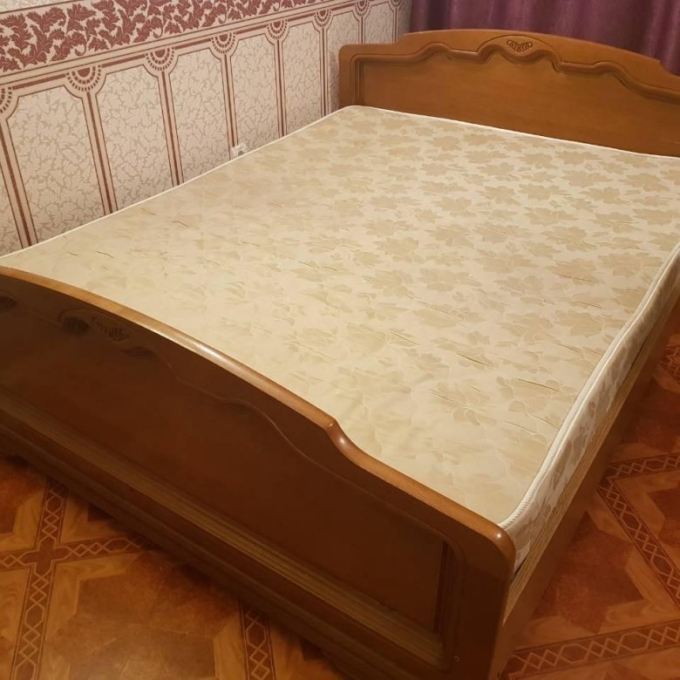 Кровать мебель даром