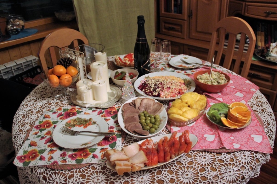 Красивый праздничный стол