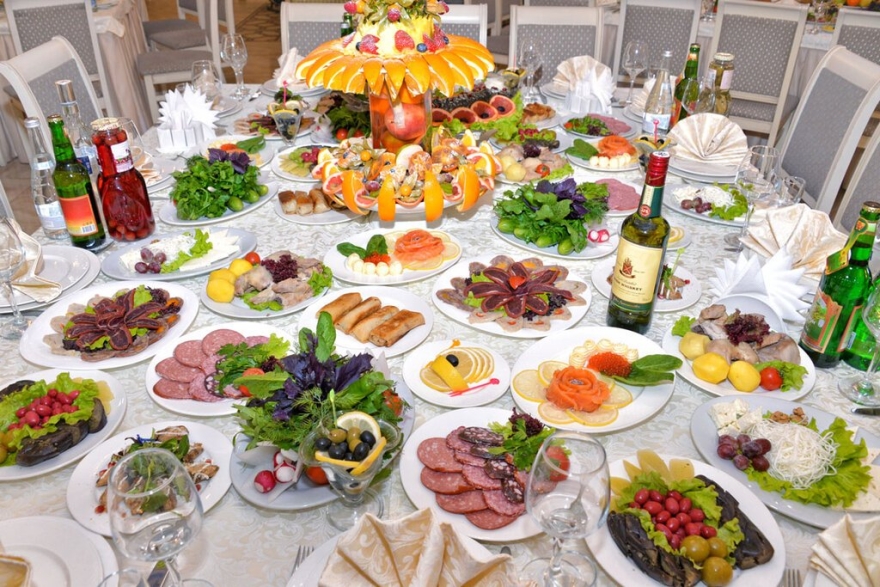 Праздничное застолье