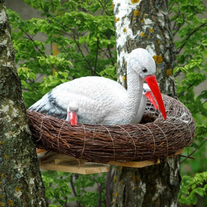Фигурки для сада Аисты в гнезде