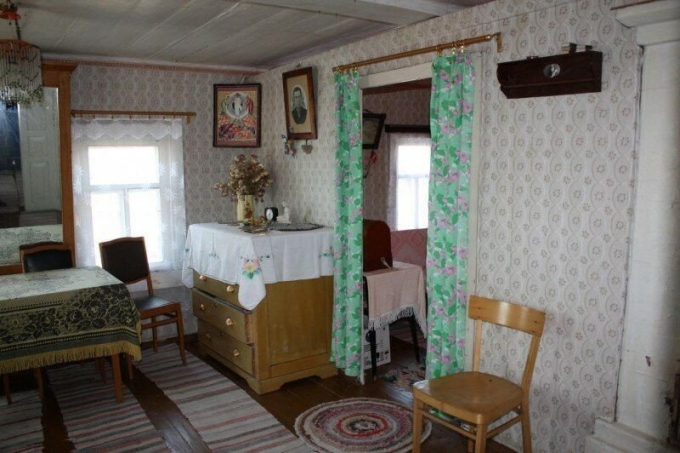 Деревенский домик внутри