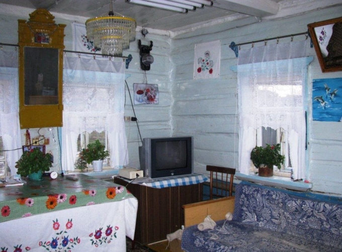 Деревенский домик внутри