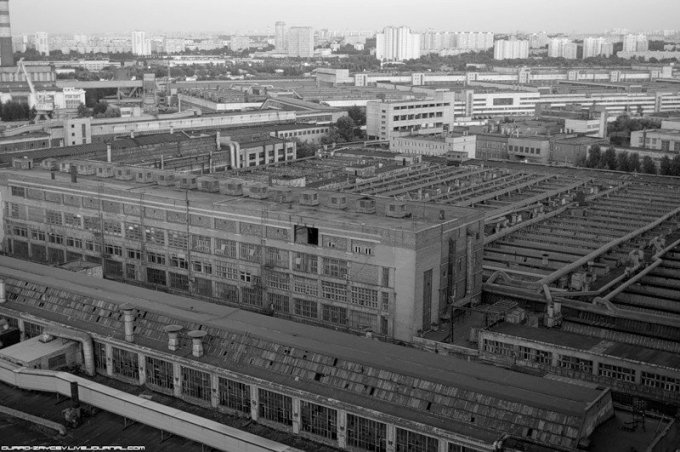Завод ЗИЛ В Москве