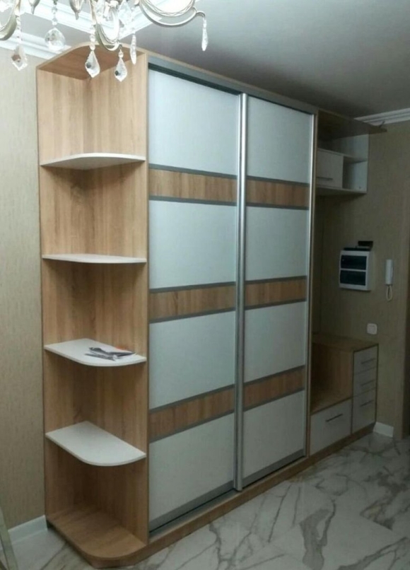 Шкаф купе с радиусными полками