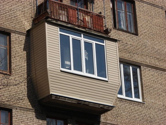 Обшивка балкона снаружи