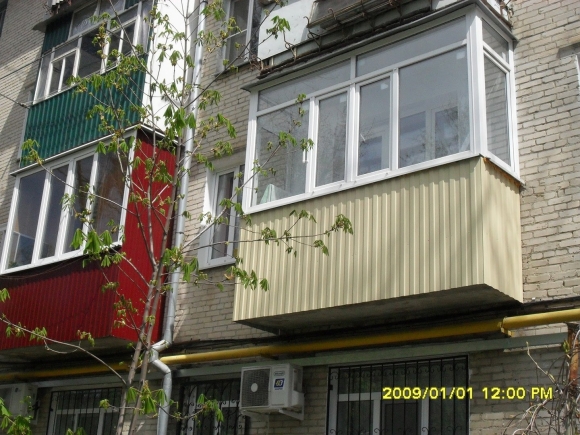 Внешняя отделка балкона