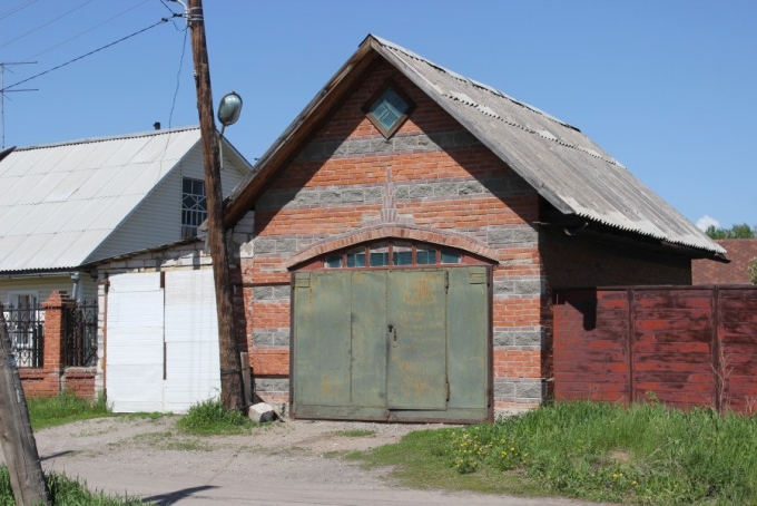 Деревенский гараж
