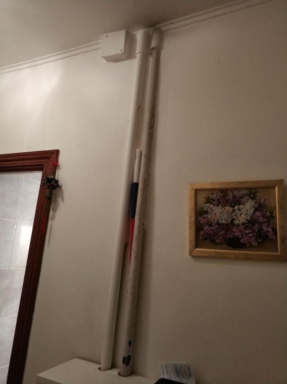 Спрятать трубы отопления