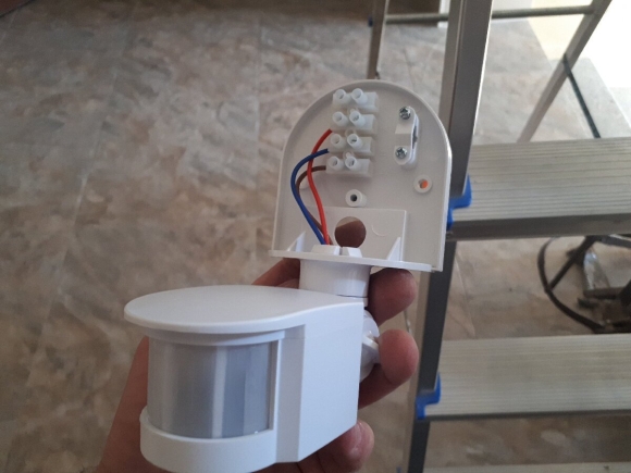 Крепление для датчика движения tantos