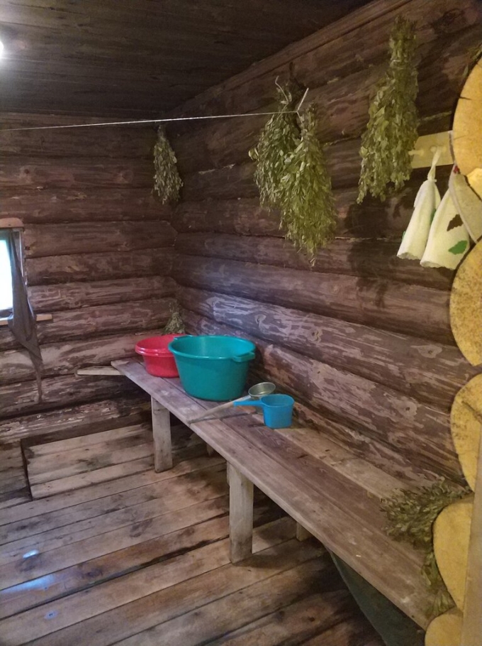 Простая деревенская баня