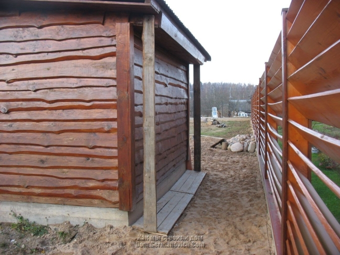 Сарай из необрезной доски