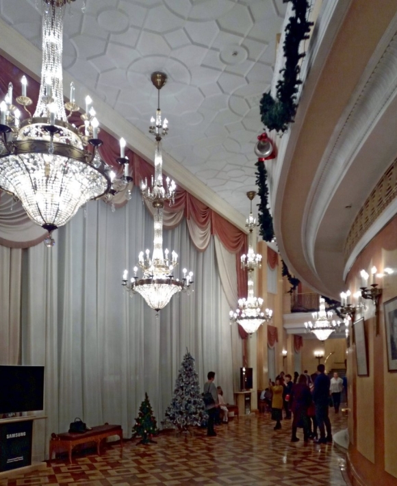 Белое фойе большой театр