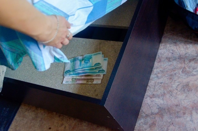 Деньги под матрасом
