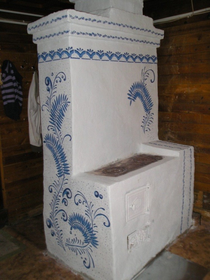 Печь голландка с изразцами Гжель